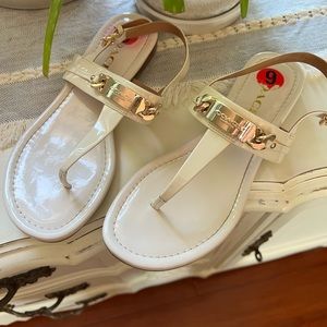 Coach preowned size 6 cream colored sandals